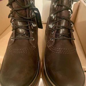 SOREL. NIB w/ Tag Box waterproof men’s CARIBOU STREET Blackened Brown Sz 9.5.